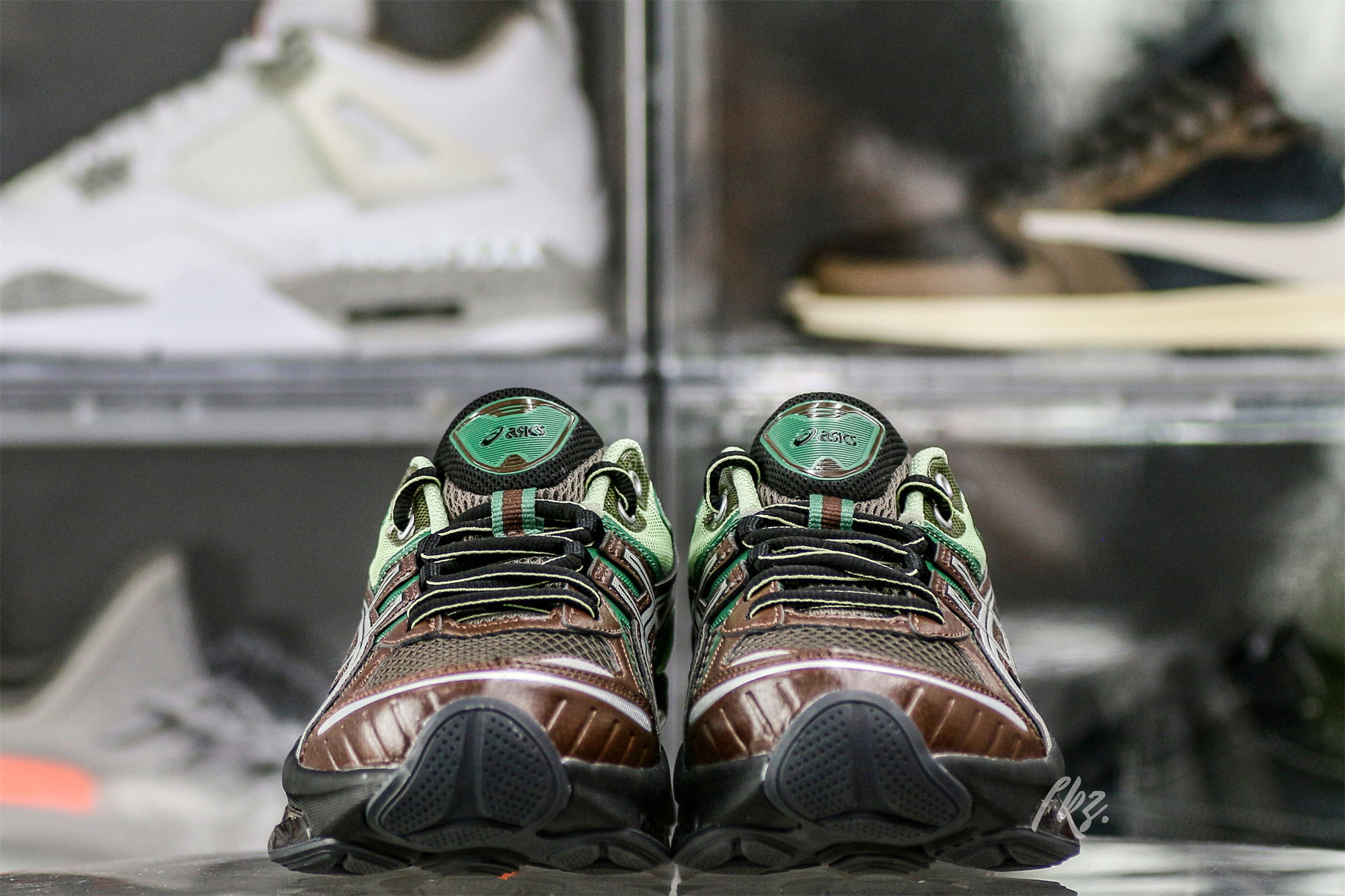 Gel Quantum Kinetic Dark Sepia Shamrock