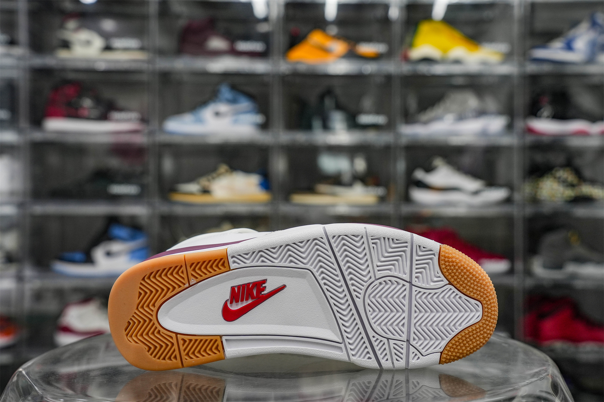 Air Jordan 4 Retro SP X Nike SB Bordeaux Red