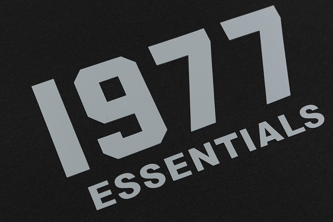 Fear of god 1977 flocking print long-sleeved Tee