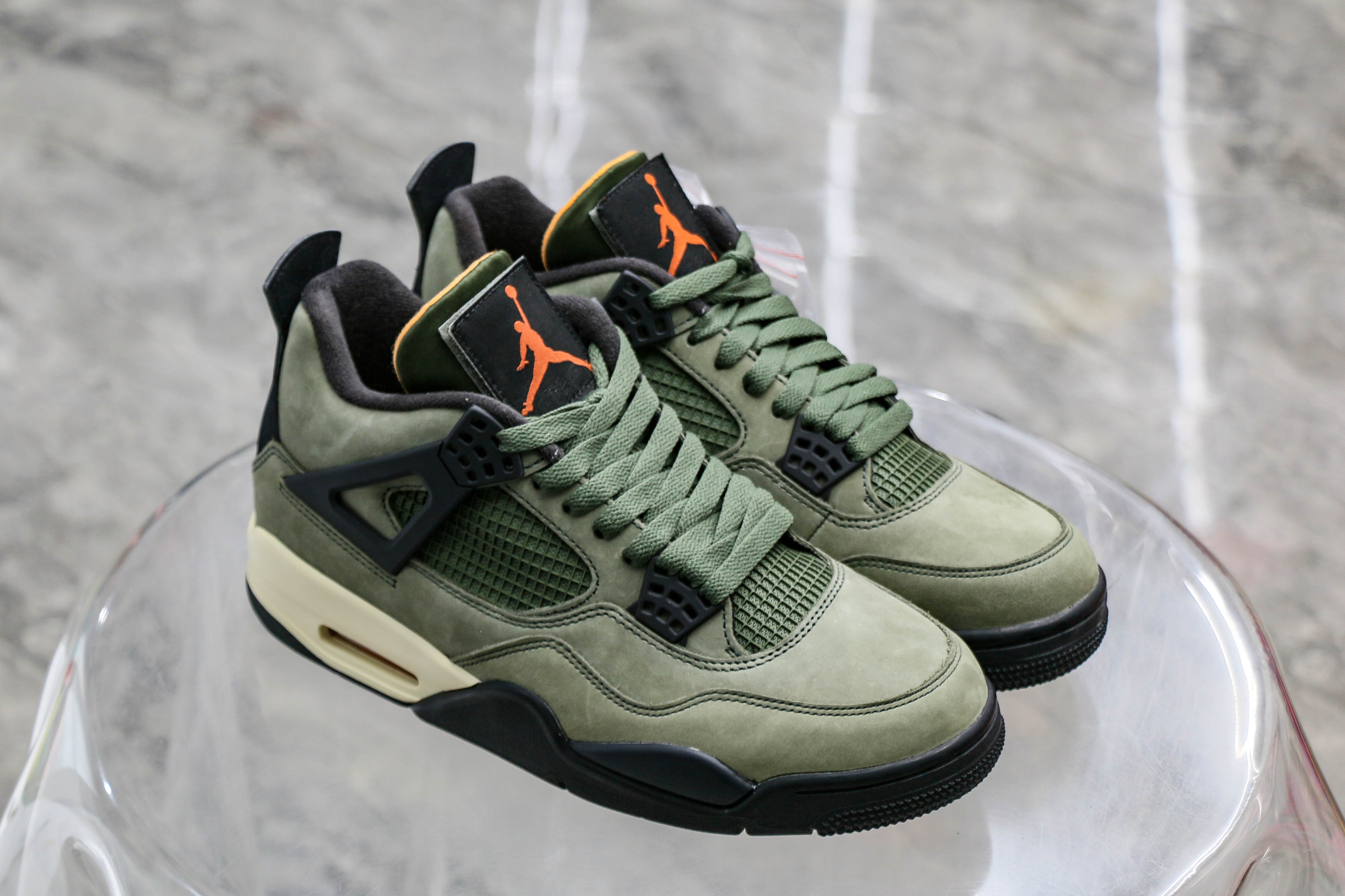 Air Jordan 4 Retro ‘Undefeated’ 2005