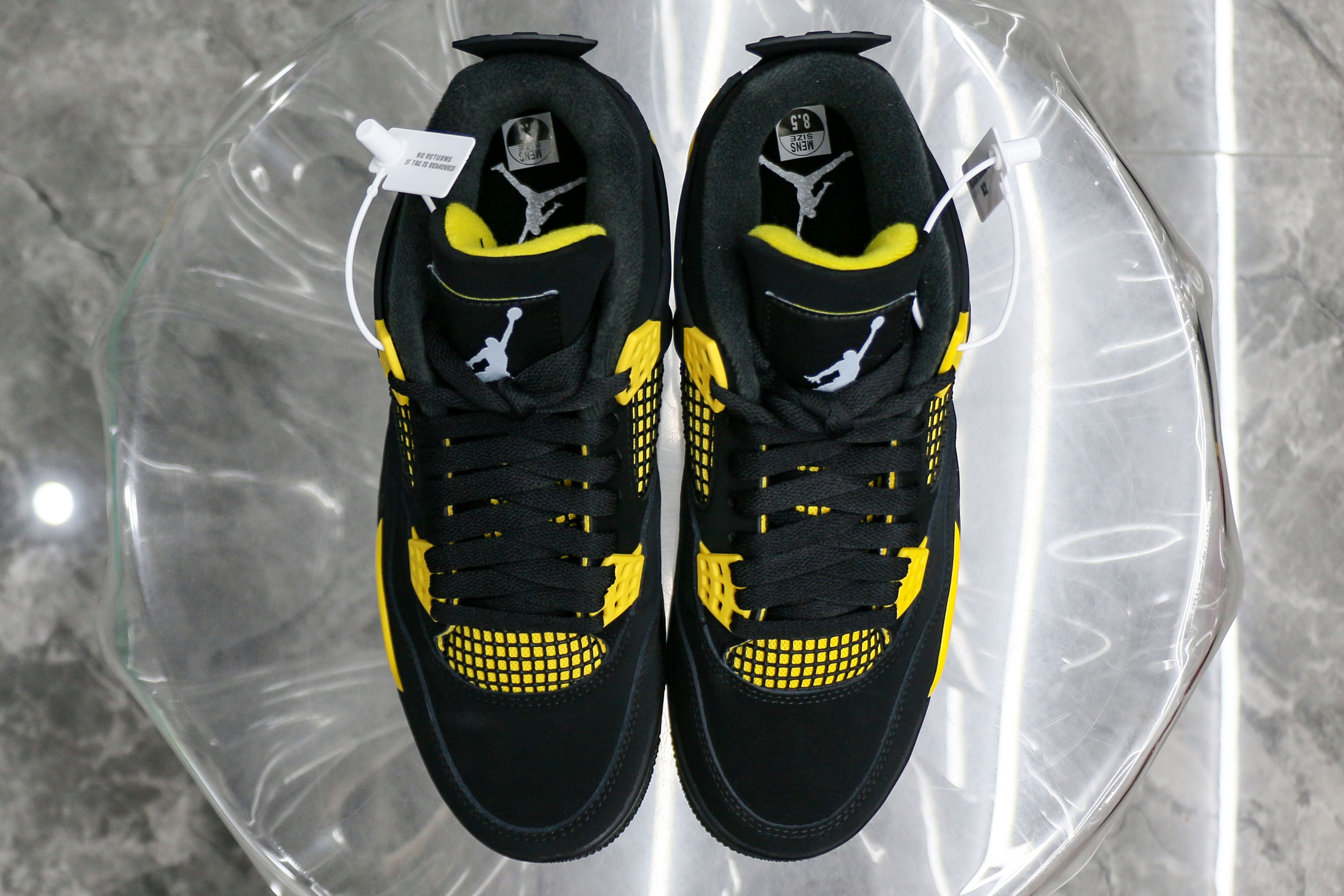 Jordan 4 Retro Thunder (2023) (A2 Batch)