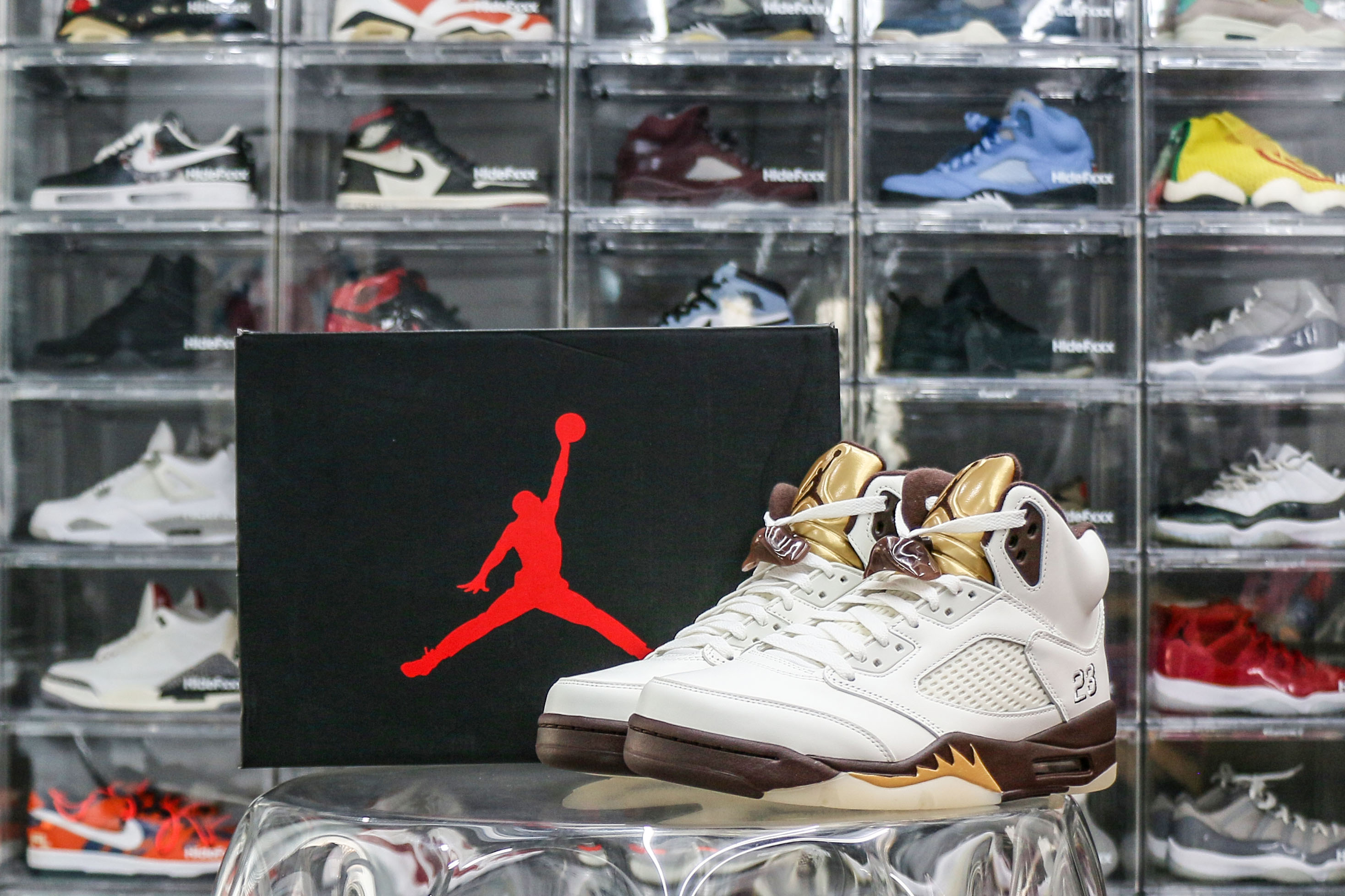 Air Jordan 5 Retro Olympic Gold White Mocha