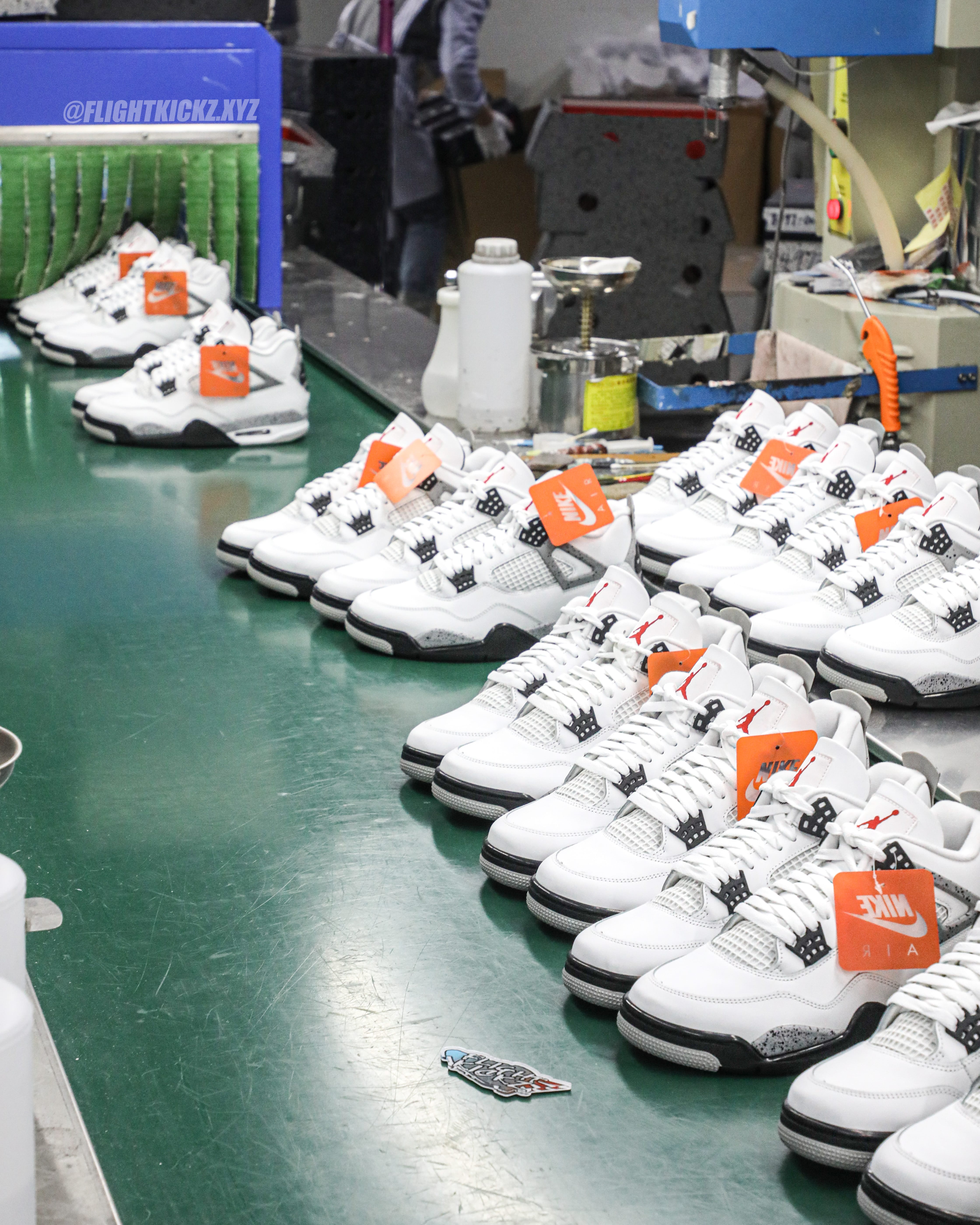 Air Jordan 4 Retro OG ‘White Cement’ 2025 (Ln5 A1)