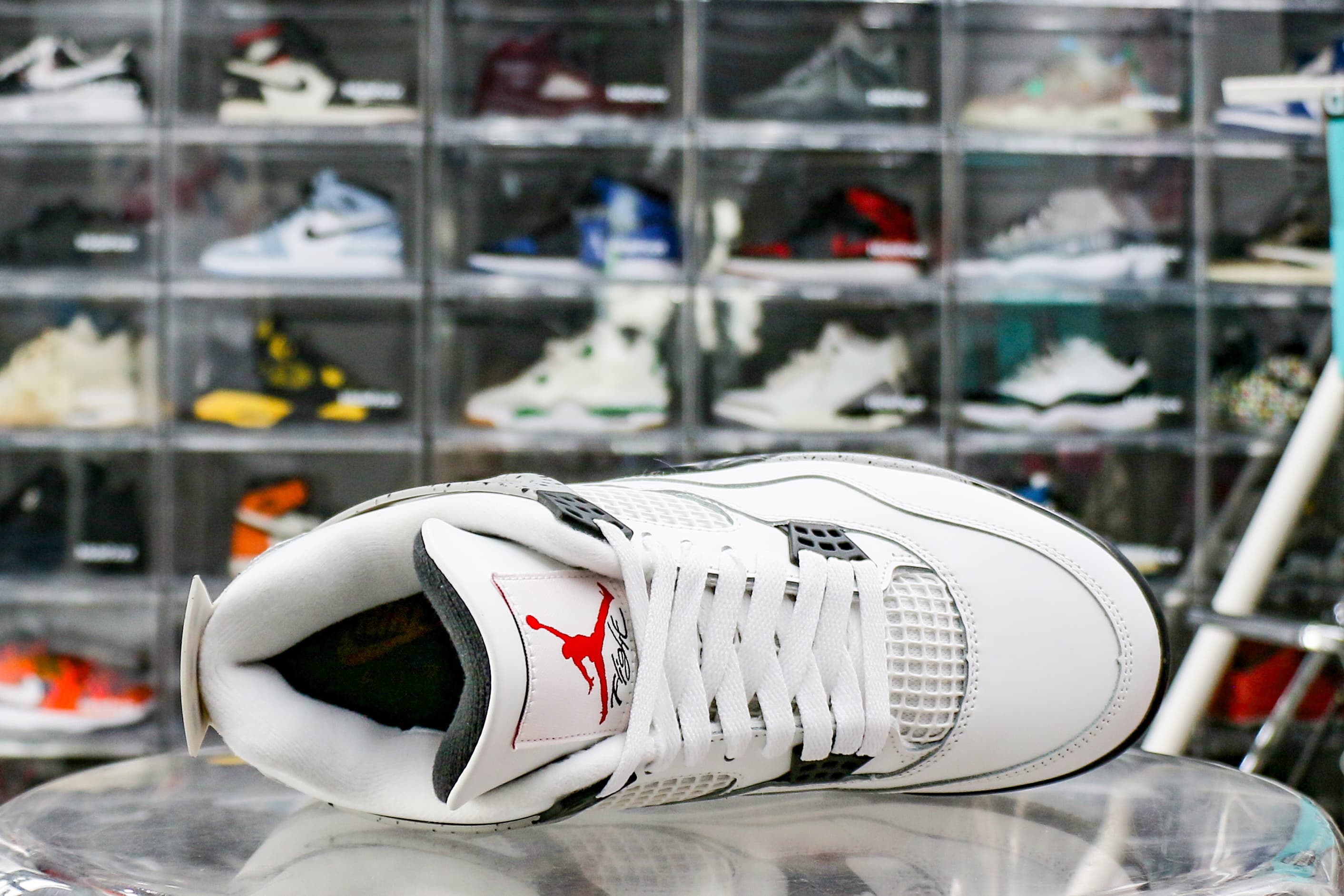 Air Jordan 4 Retro OG ‘White Cement’ 2025 (Ln5 A1)