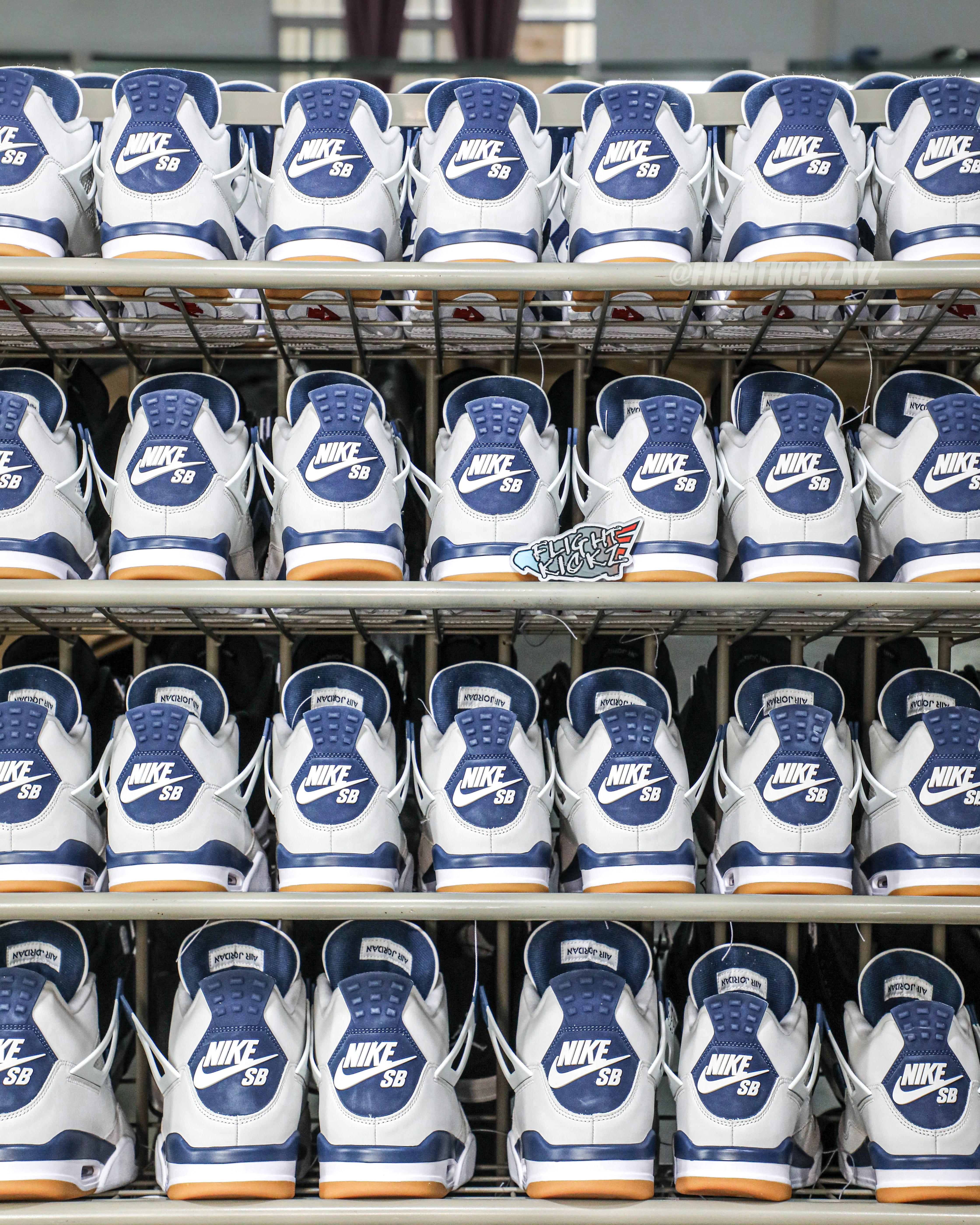 Nike SB x Air Jordan 4 “Navy Blue” 2025 (LN5 A1 Batch)