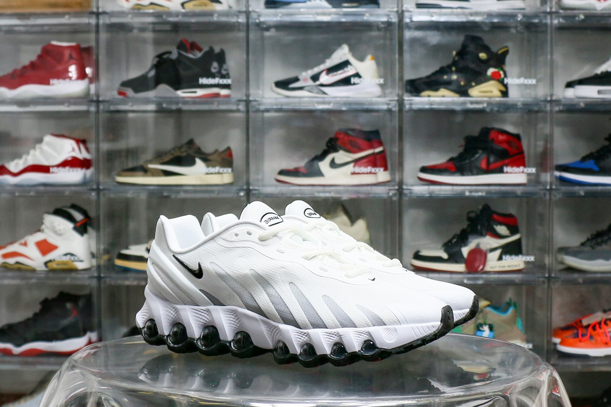 Nike Air Max Dn8 White Black (2025)