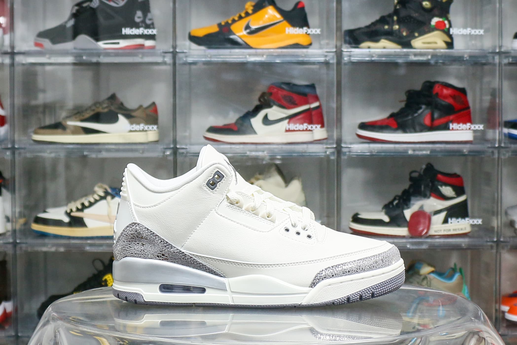 Air Jordan 3 Retro Sail Cement Grey 2025 (Ln5 A1)