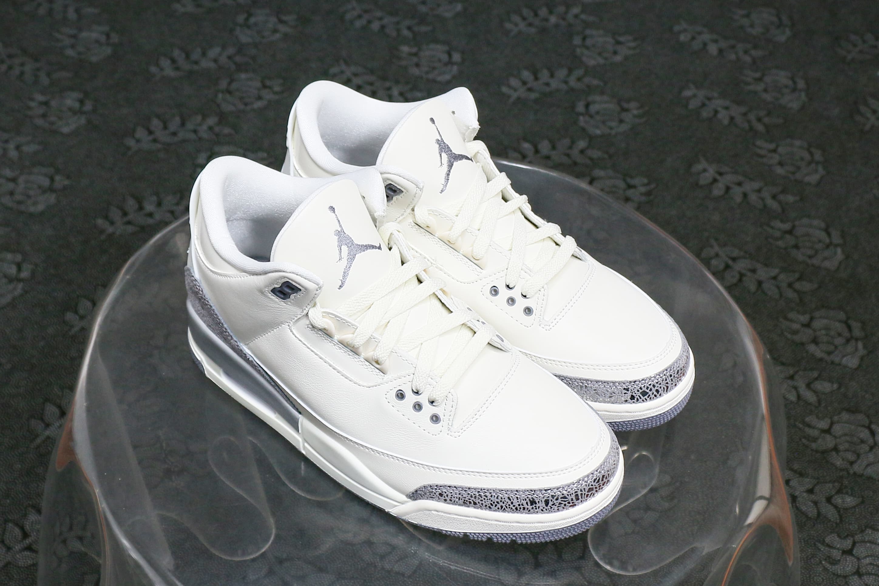 Air Jordan 3 Retro Sail Cement Grey 2025 (Ln5 A1)