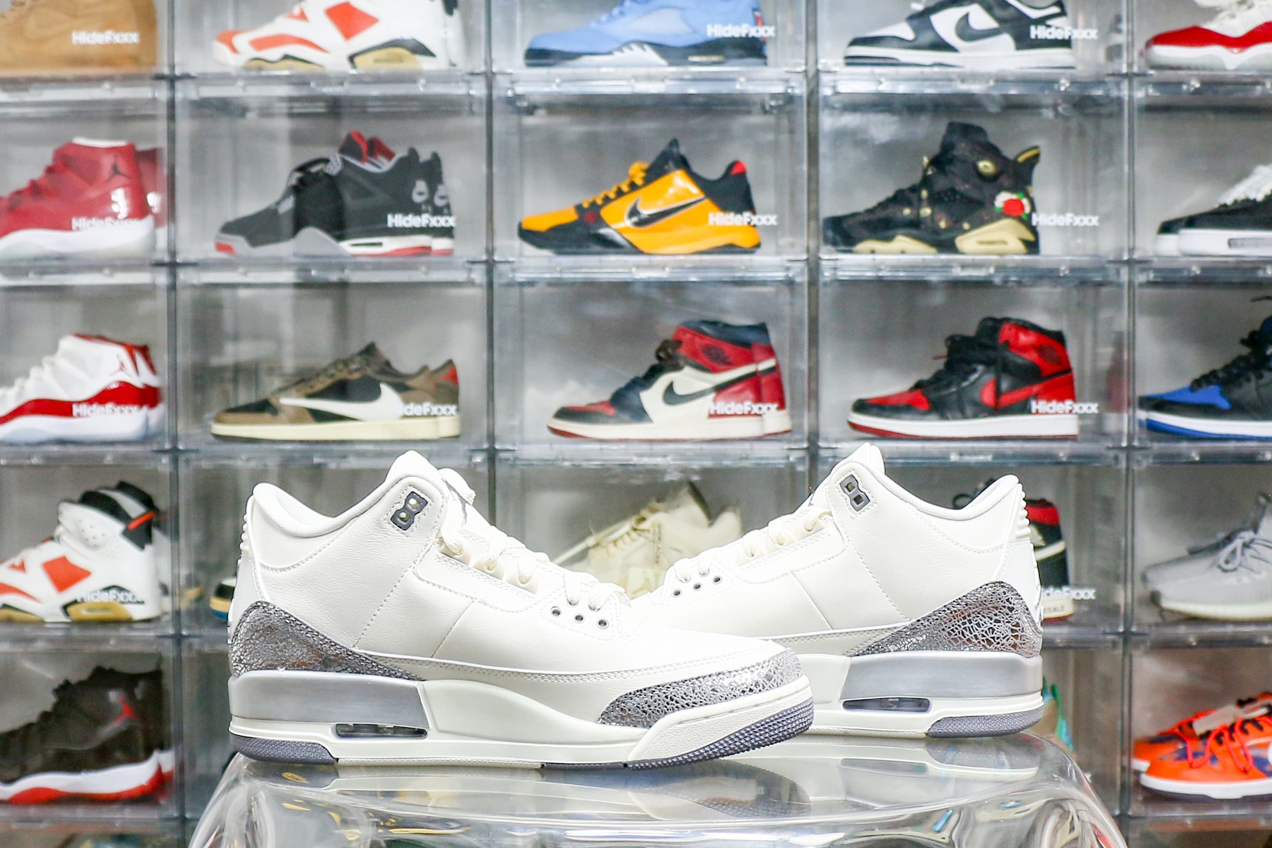 Air Jordan 3 Retro Sail Cement Grey 2025 (Ln5 A1)