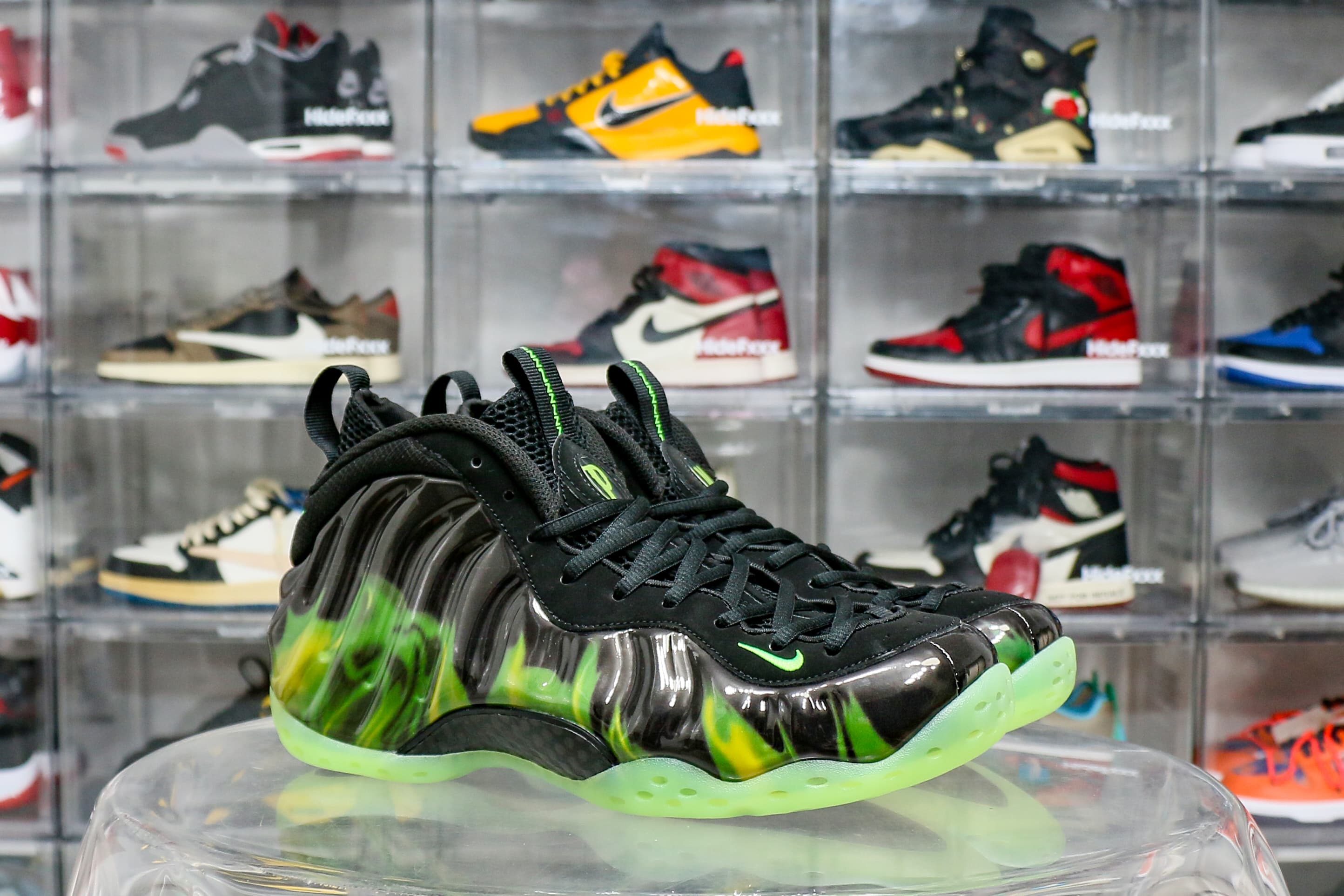 Nike Air Foamposite One Paranorman