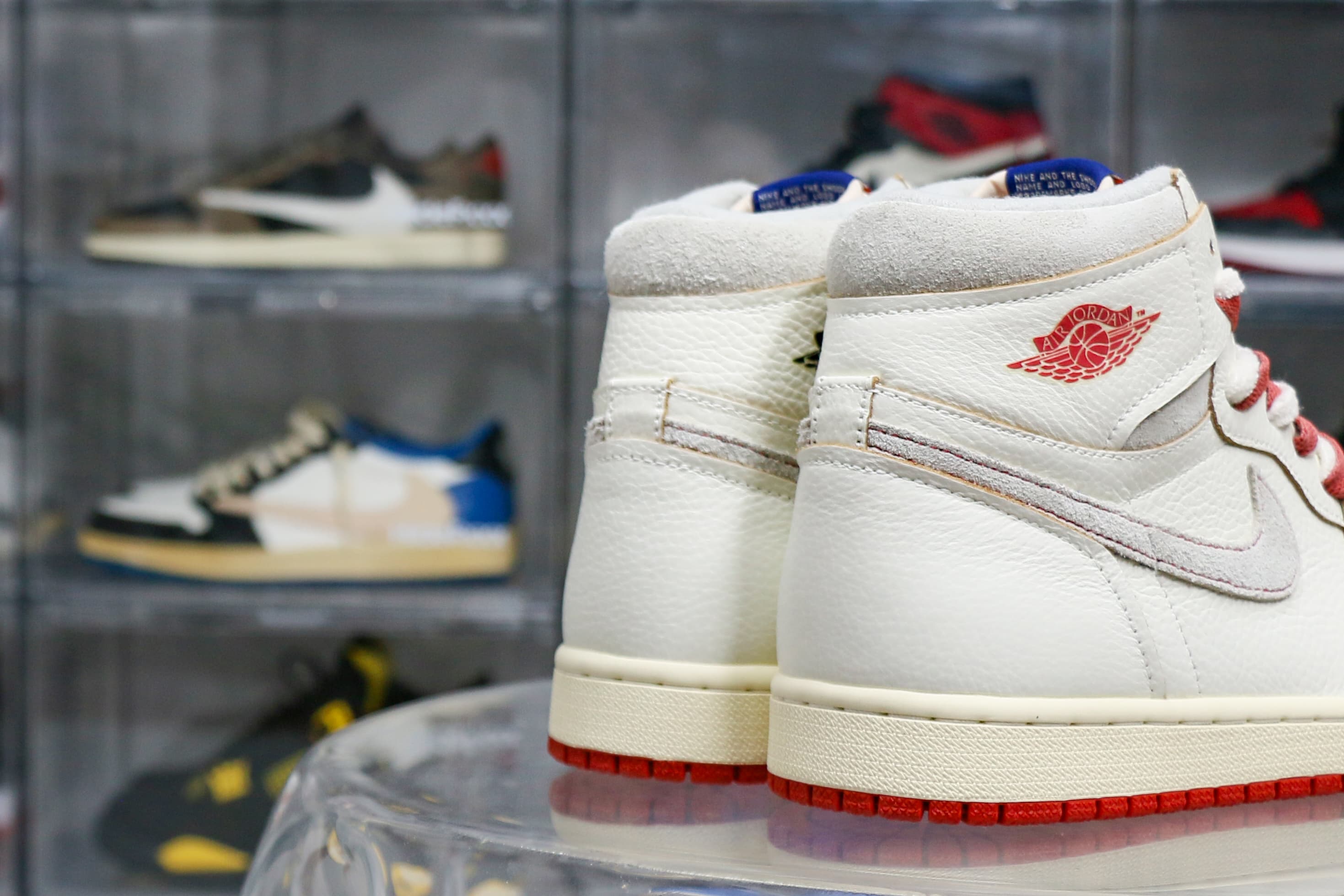 Jordan 1 Retro High Rare Air Sail Cinnabar 2025 (Women’s)