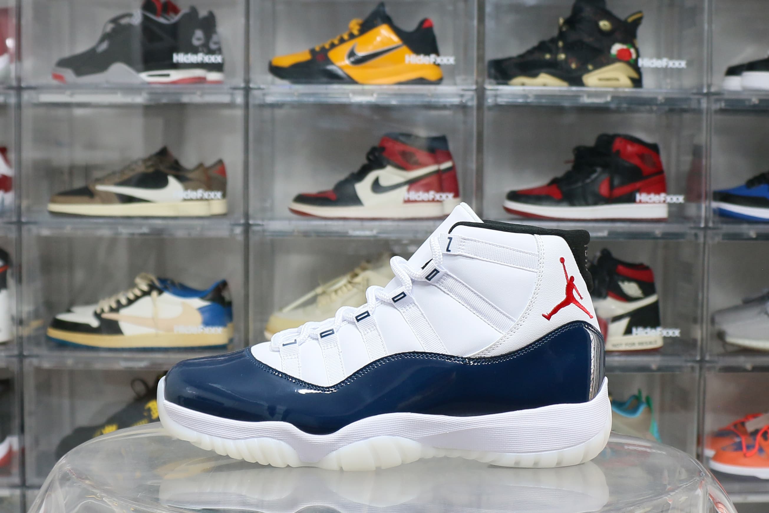 Air Jordan 11 Retro Rare Air 2025