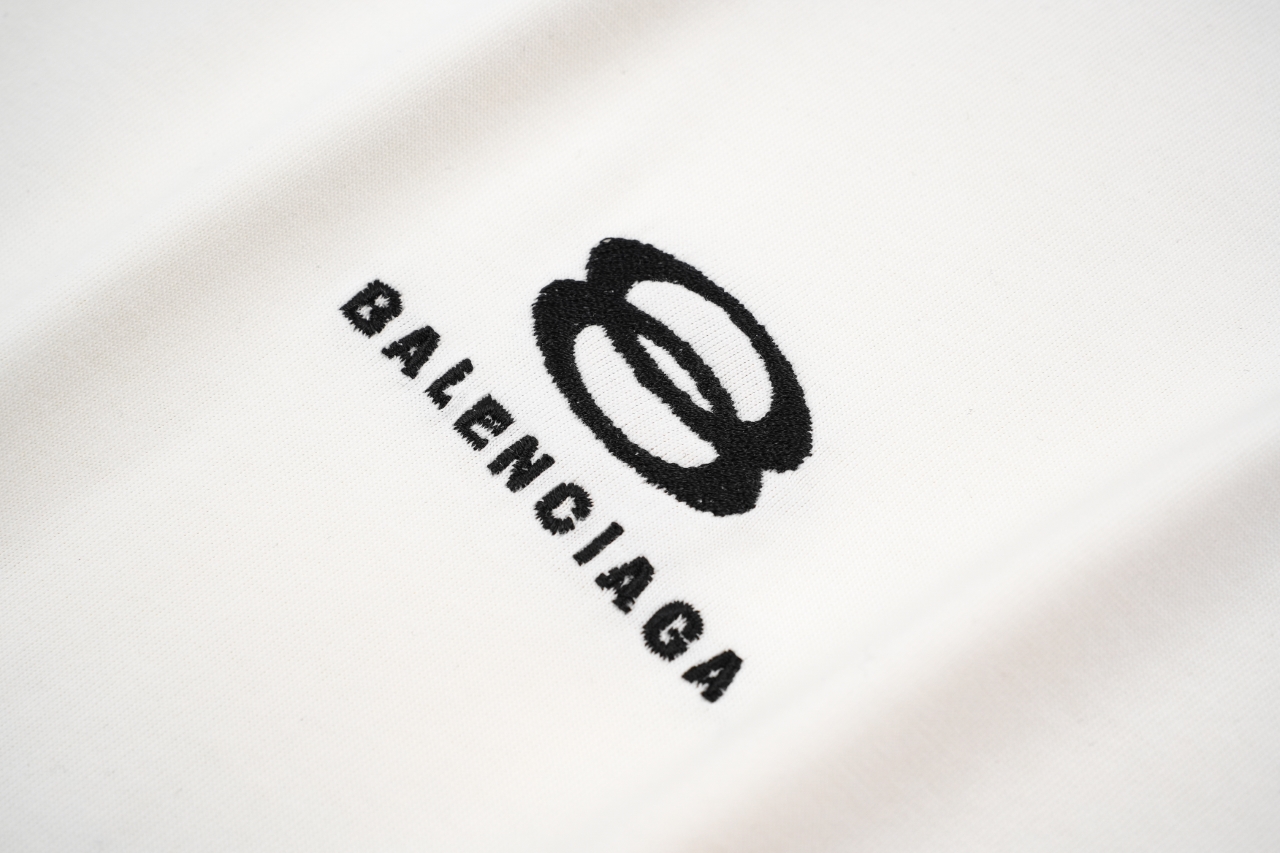 Balanciag@ Unity Sports Icon T-Shirt Oversized in faded black and white Tee