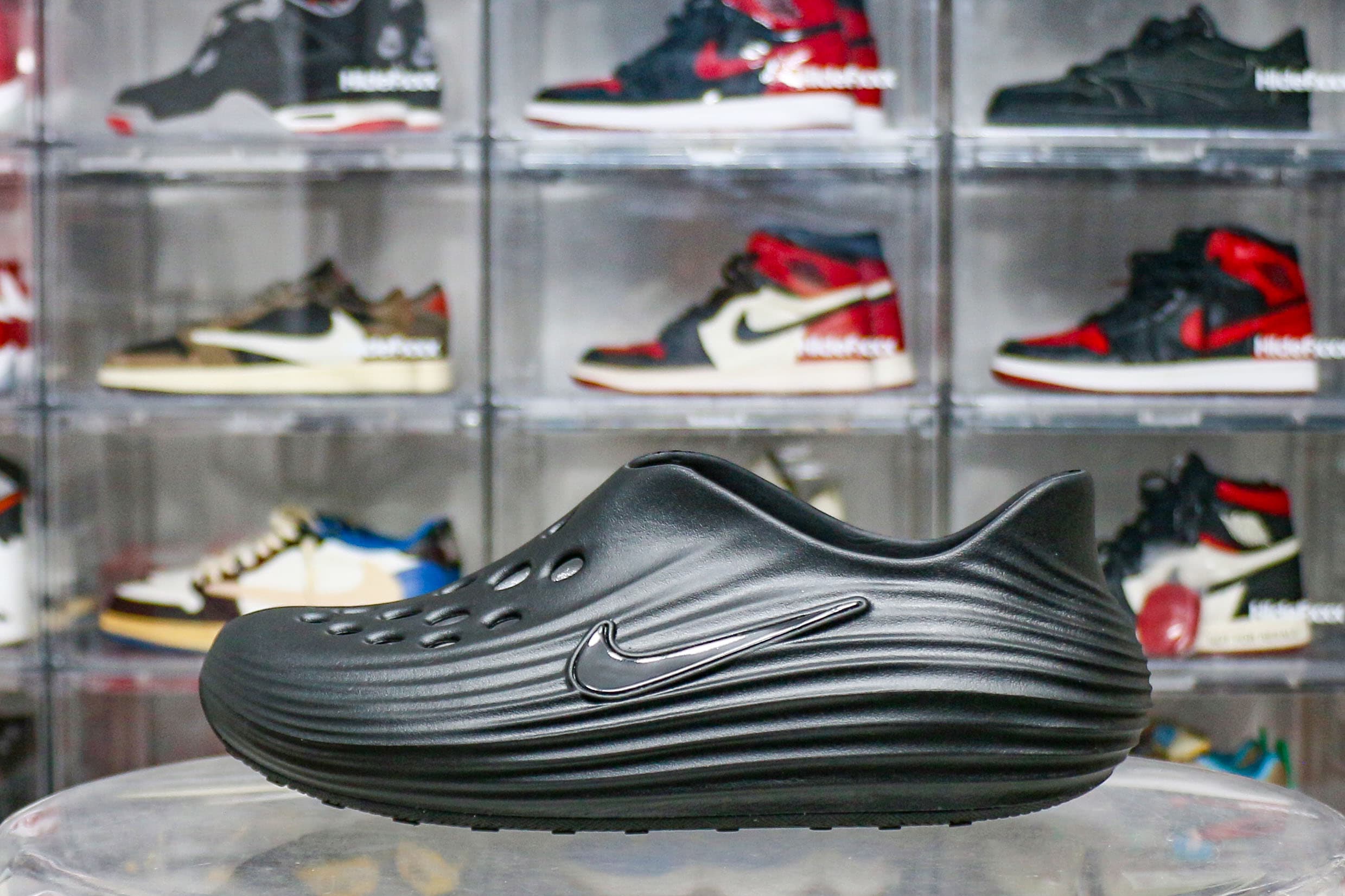 Nike ReactX Rejuven8 Triple Black