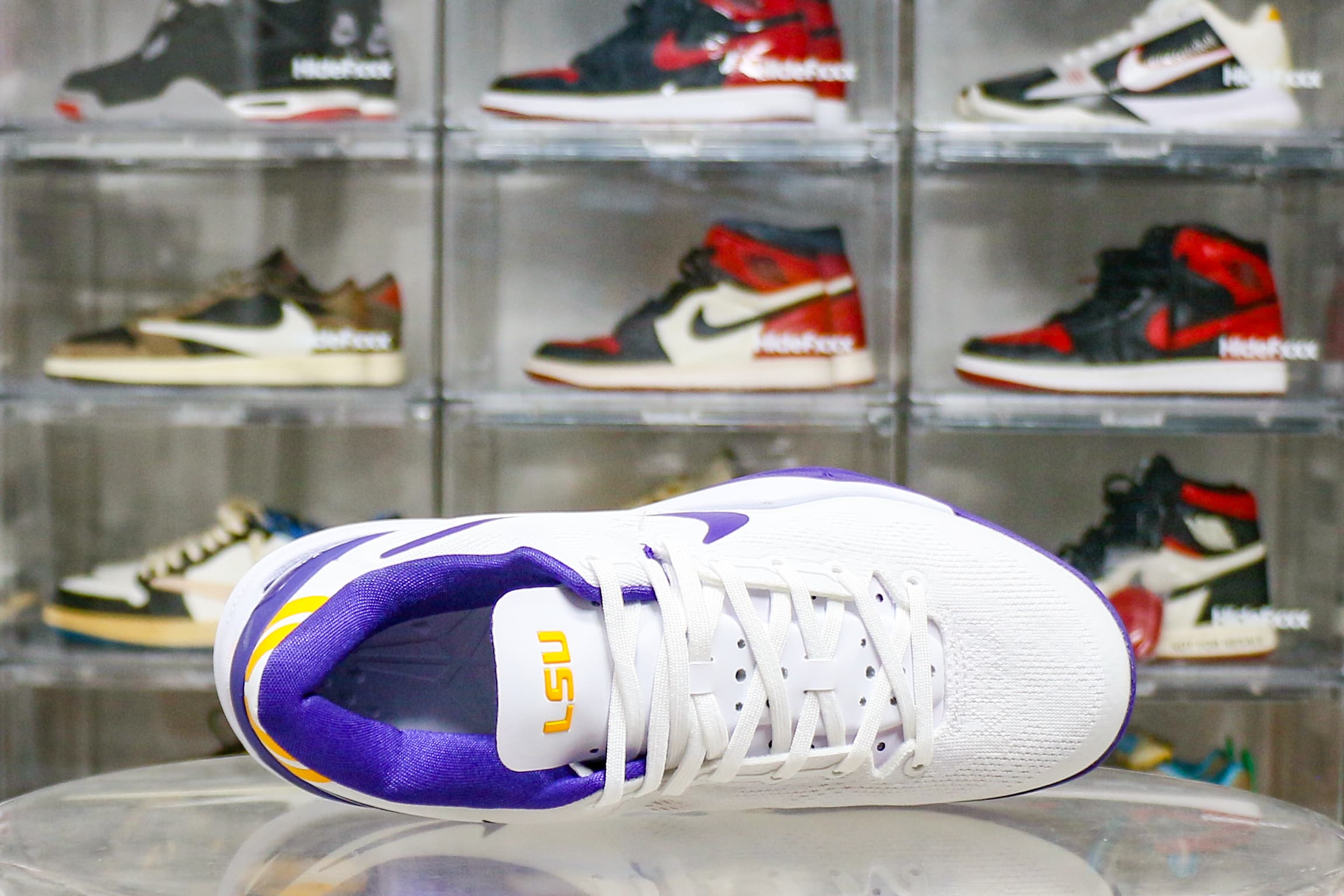 Nike Kobe 8 Protro “LSU White” PE (Ln5 A1)