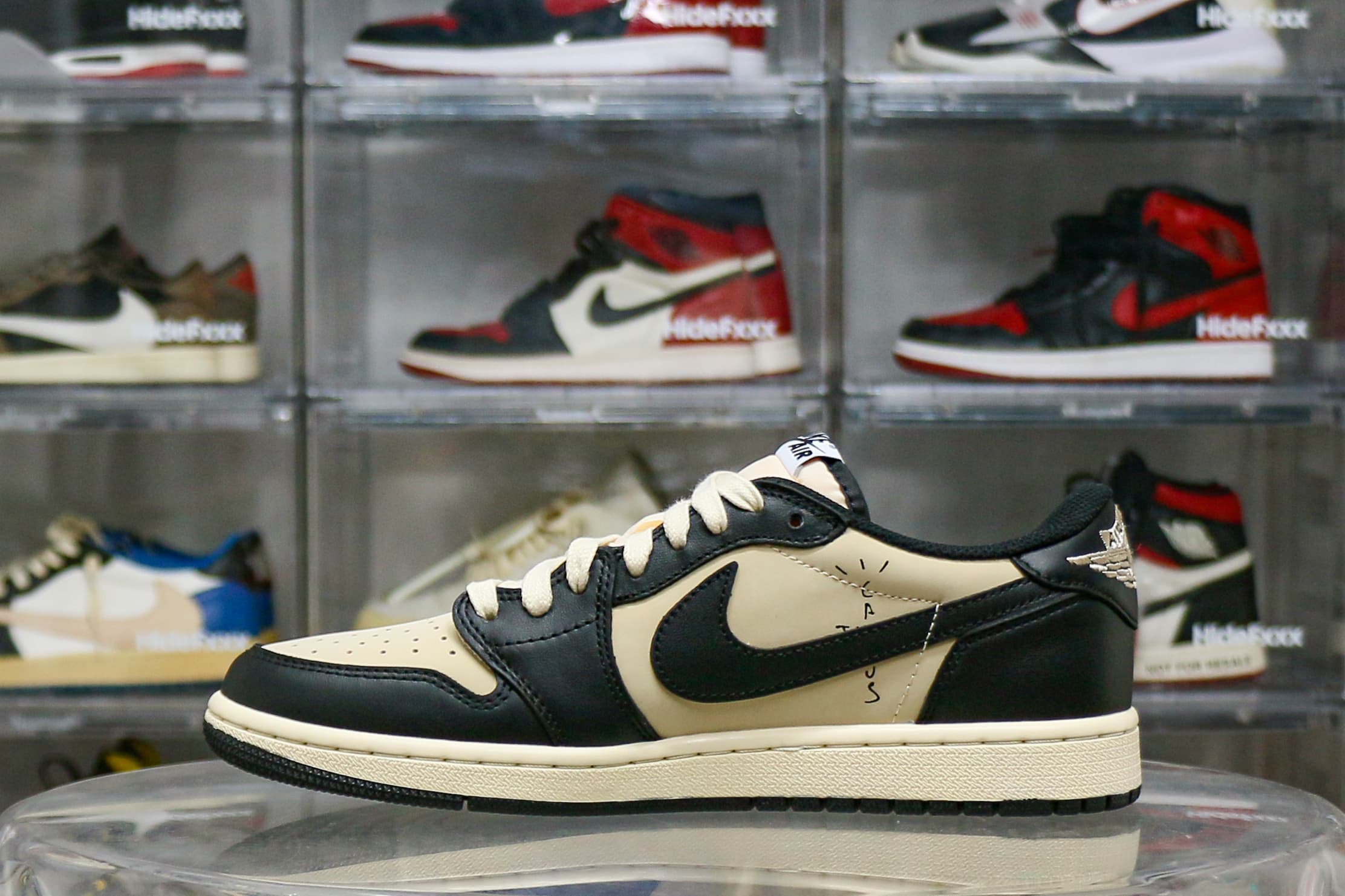 Travis Scott x Air Jordan 1 Retro Low OG Pale Vanilla Custom