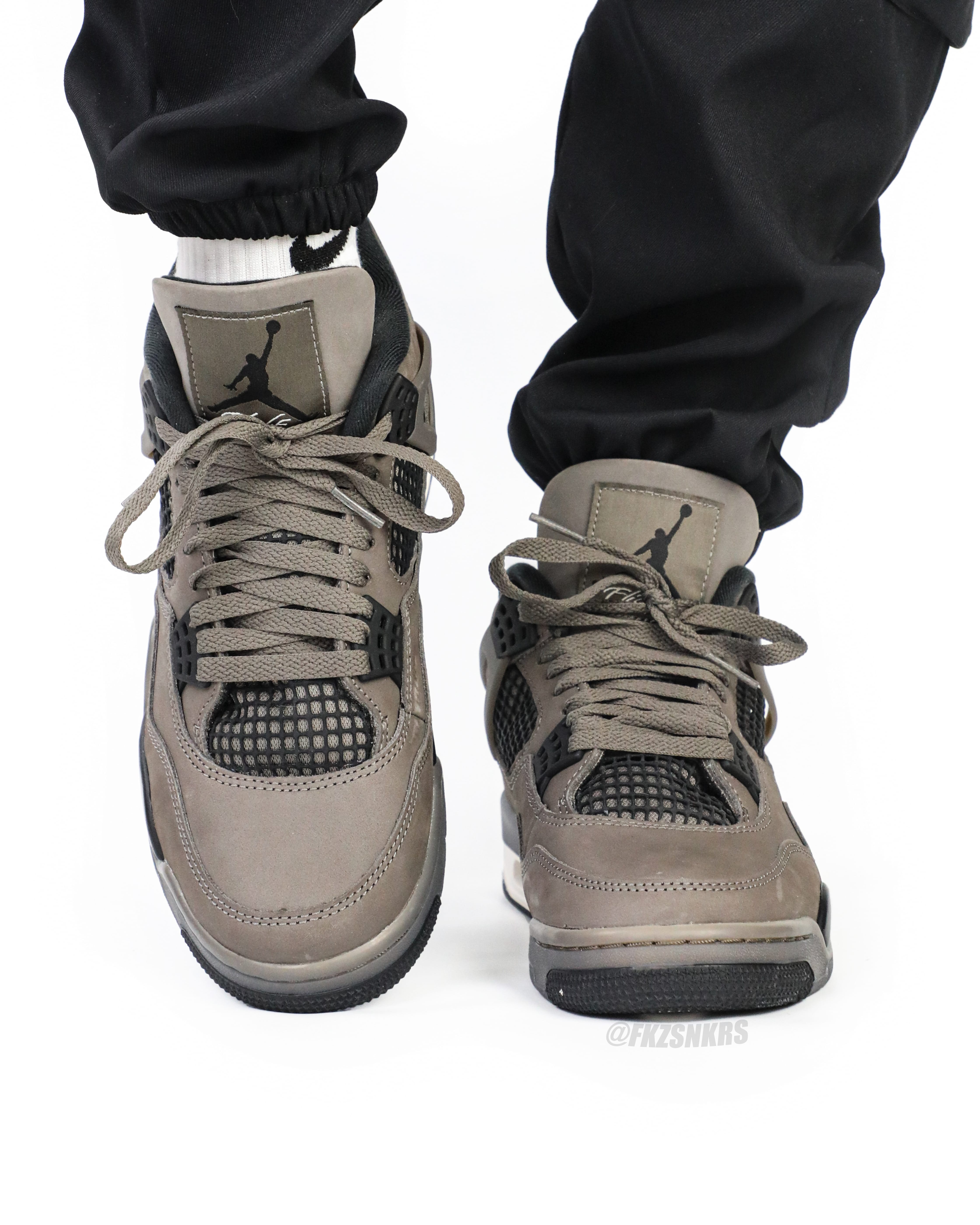 Jordan 4 Retro Cave Stone 2025 (LN5 A1 Batch)