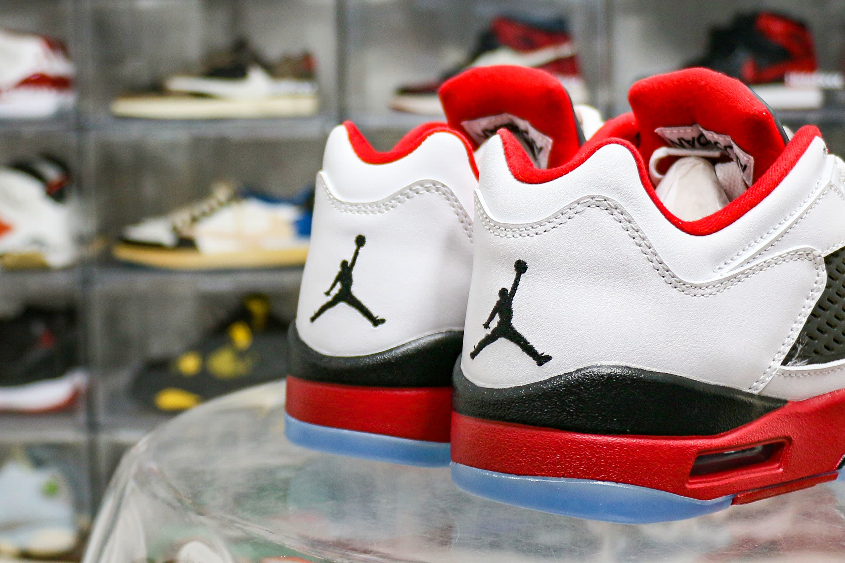 Jordan 5 Retro Low Fire Red 2016